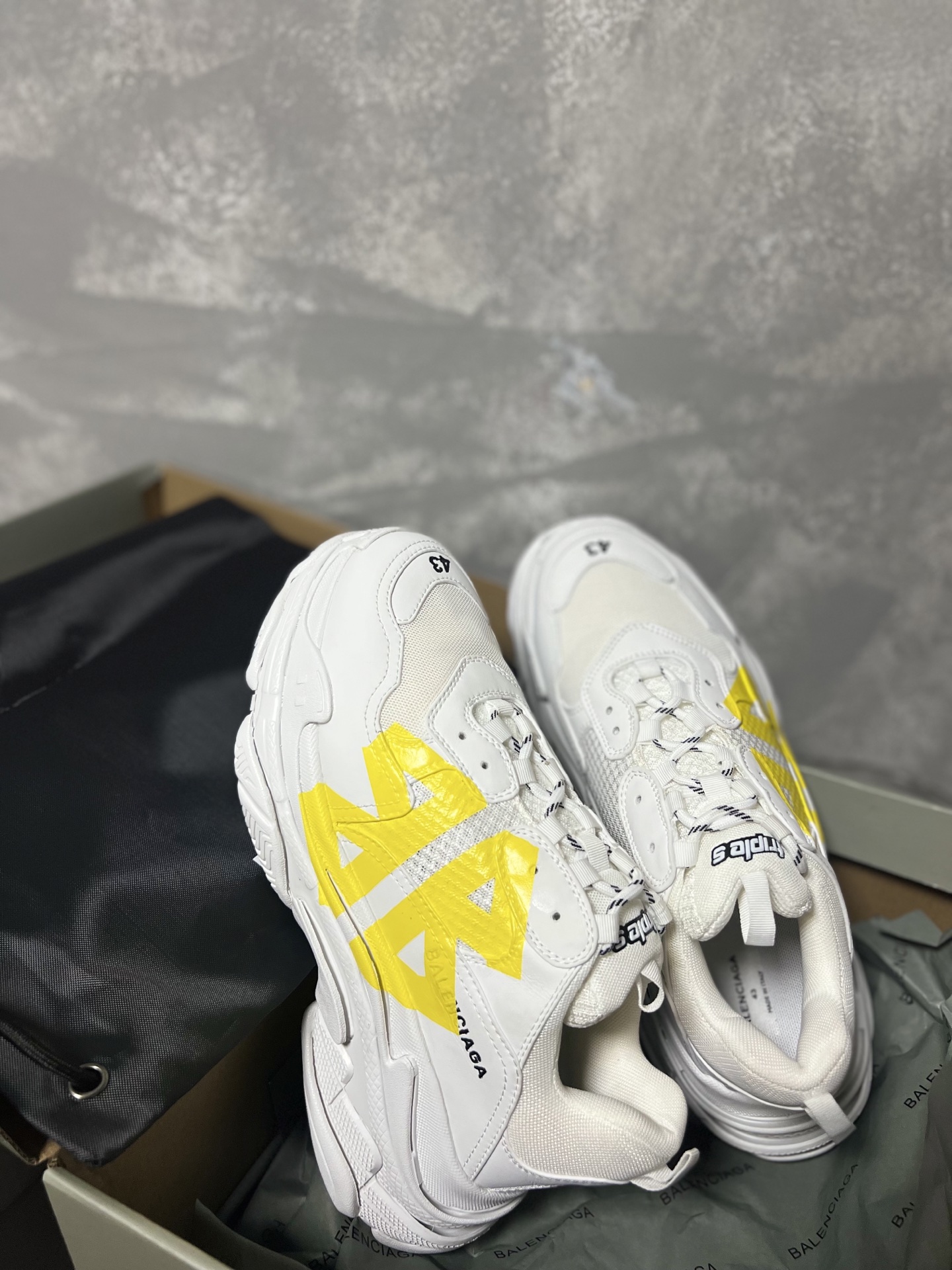 Balenciaga Couple Basic Shoes L-s