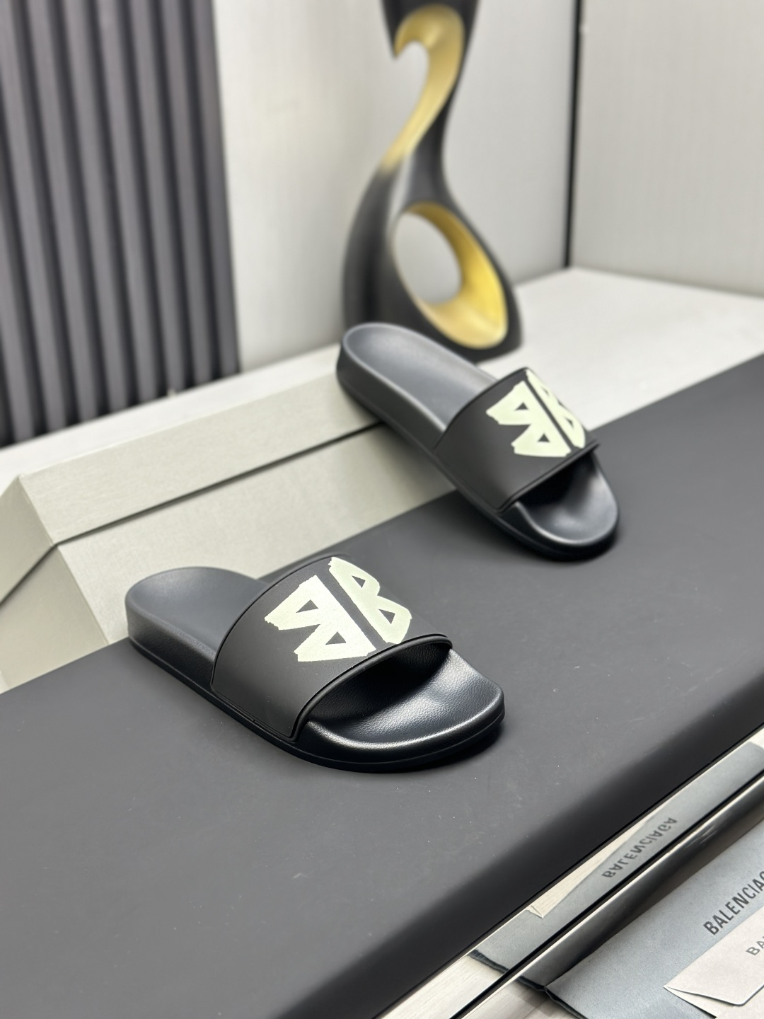 Balenciaga Female Basic Shoes M-l