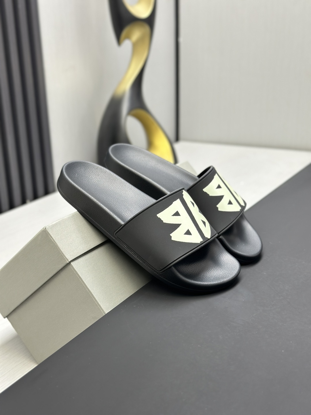 Balenciaga Female Basic Shoes M-l