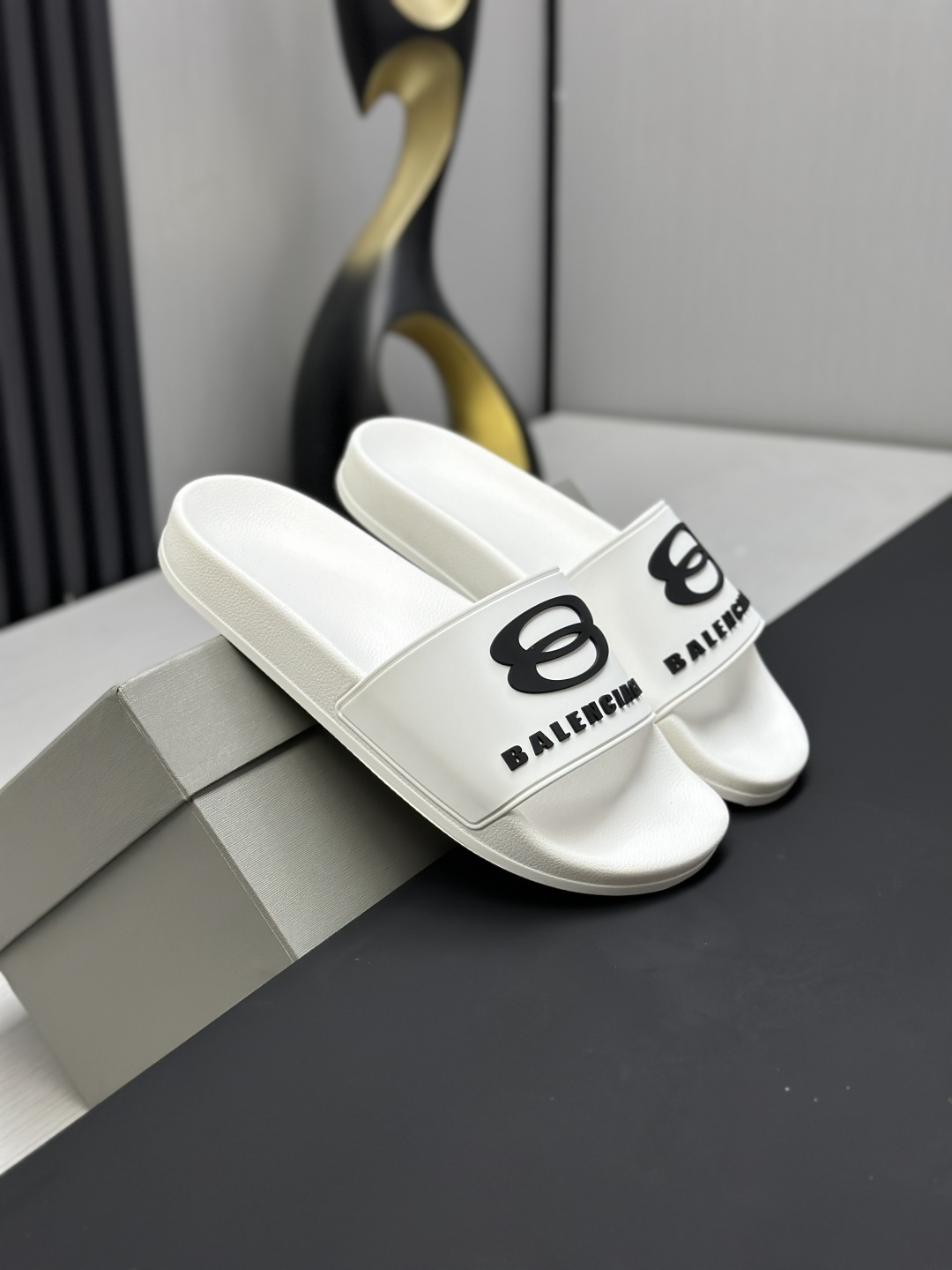 Balenciaga Female Basic Shoes M-l