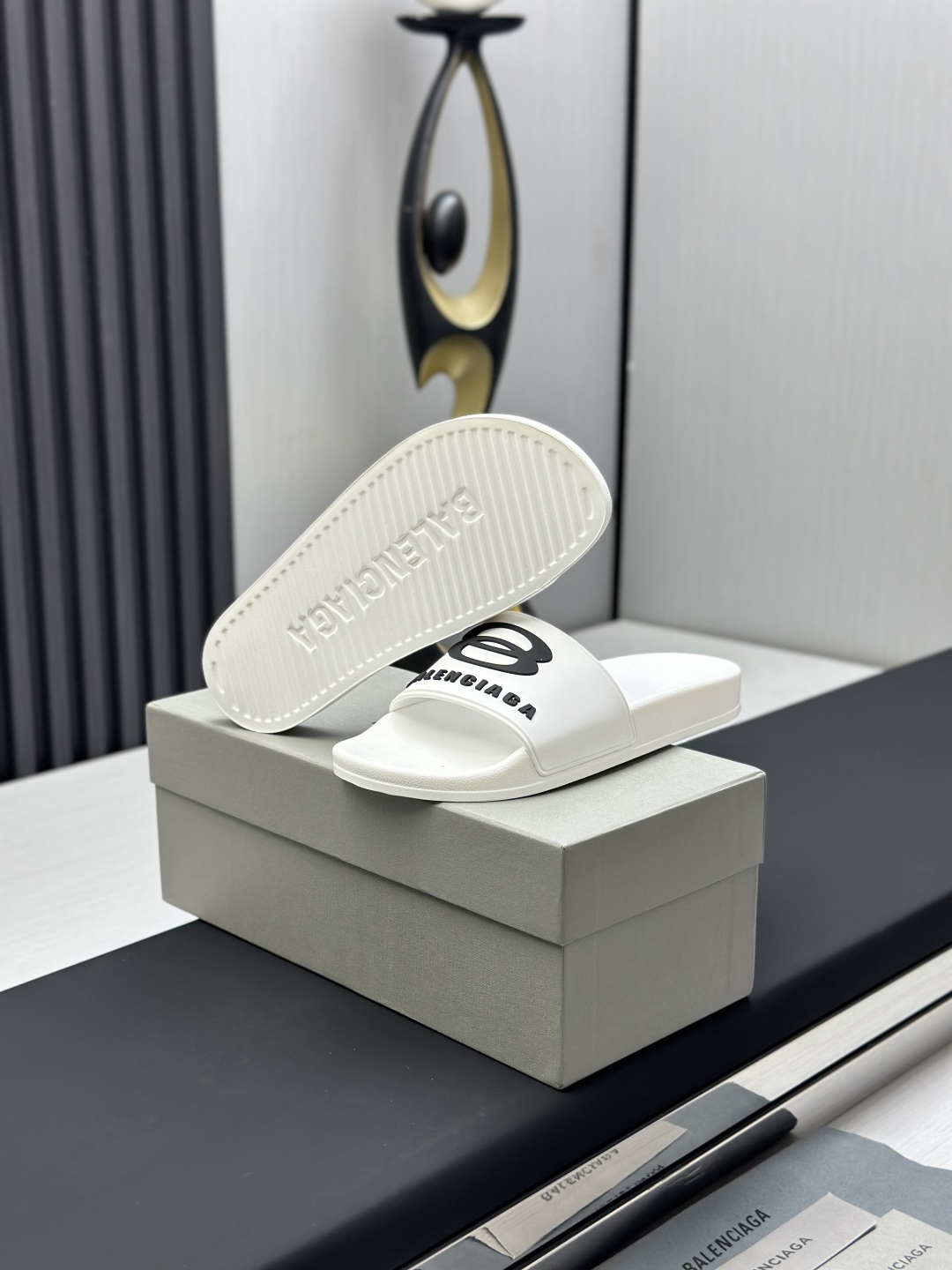 Balenciaga Female Basic Shoes M-l