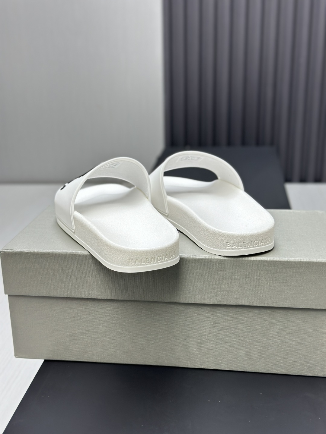 Balenciaga Female Basic Shoes M-l