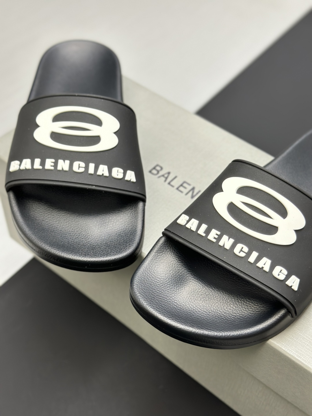 Balenciaga Female Basic Shoes M-l