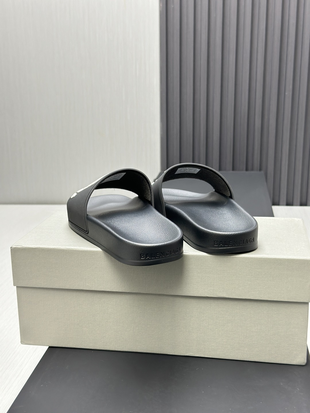 Balenciaga Female Basic Shoes M-l