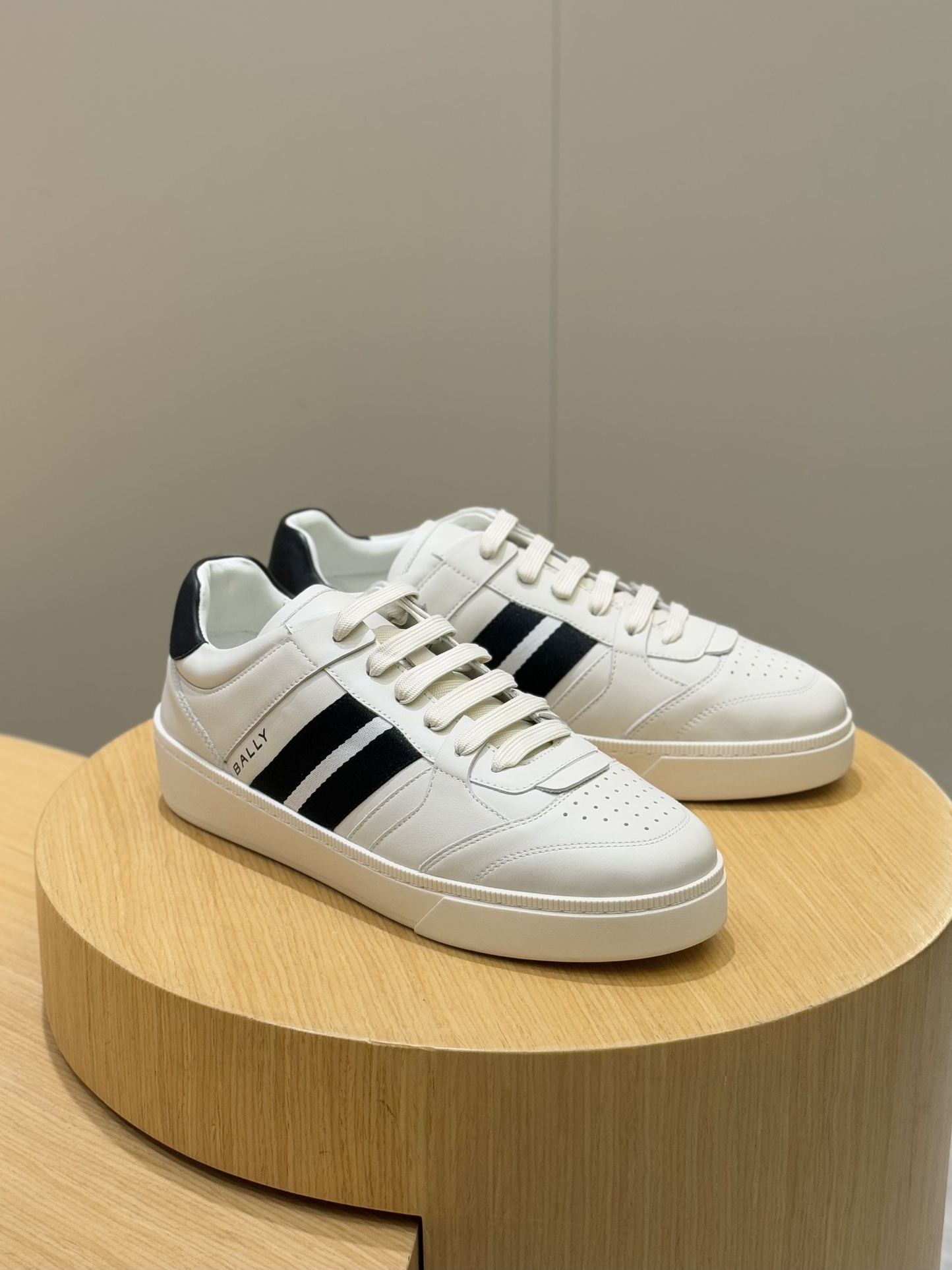 Bally Male Sneakers L-s