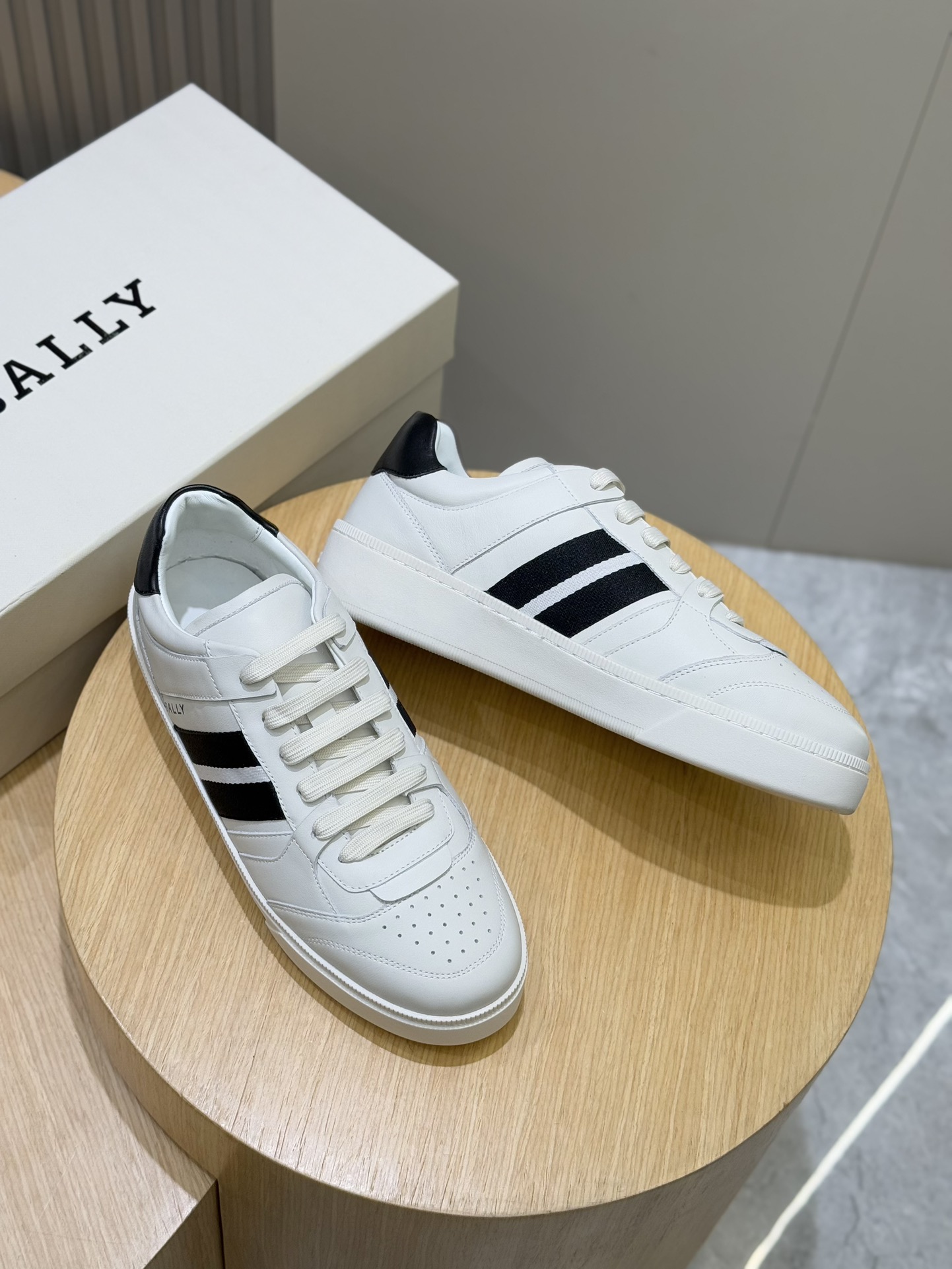 Bally Male Sneakers L-s