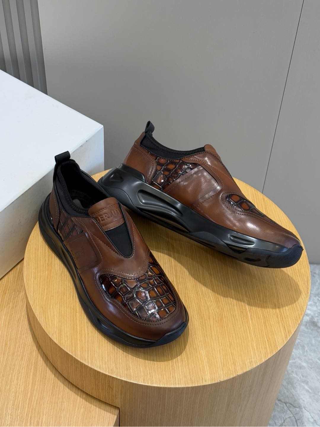 Calvin Klein Male Sneakers L-s