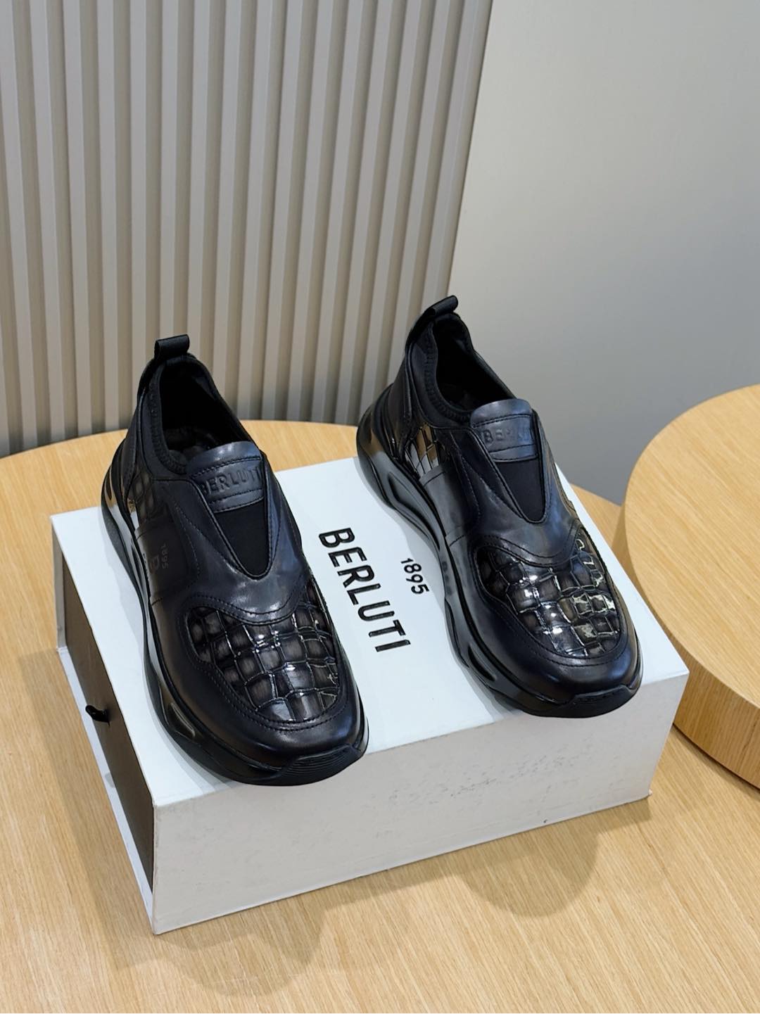 Calvin Klein Male Sneakers L-s