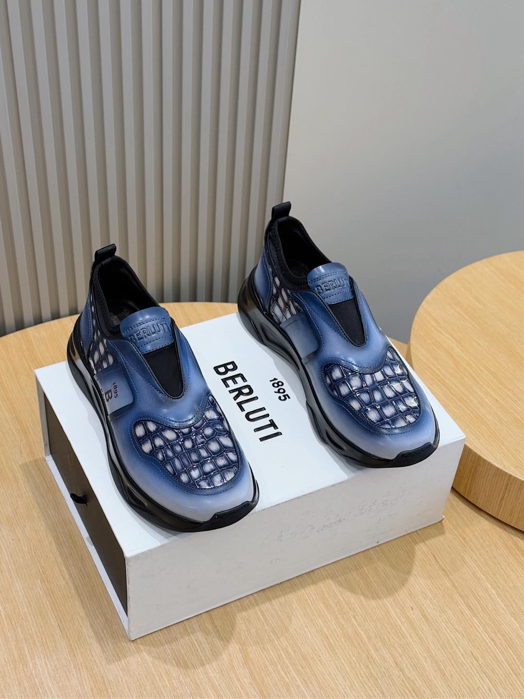 Calvin Klein Male Sneakers L-s