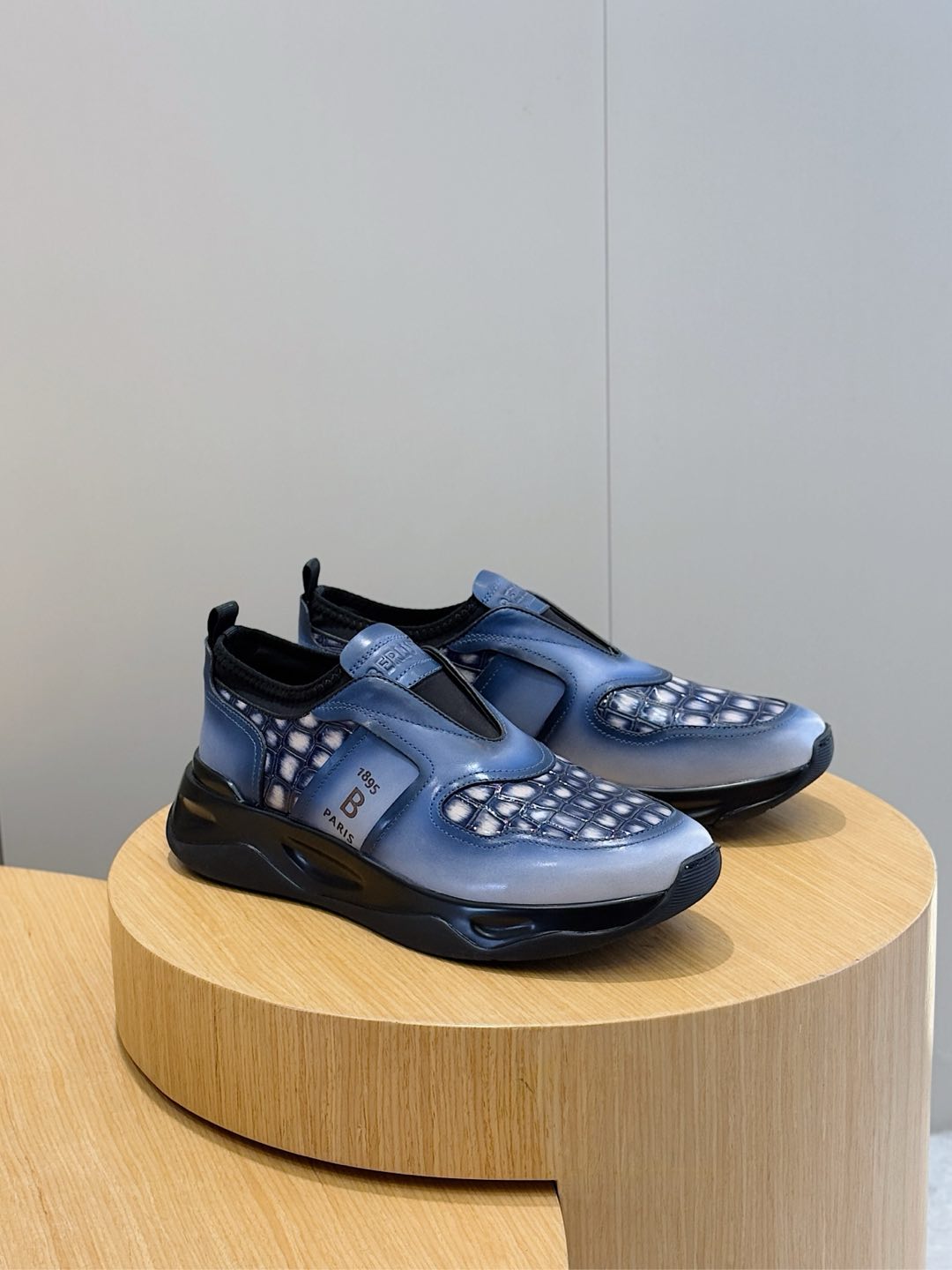 Calvin Klein Male Sneakers L-s