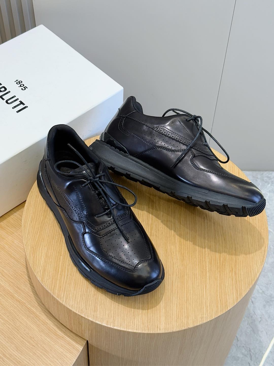 Calvin Klein Male Sneakers L-s