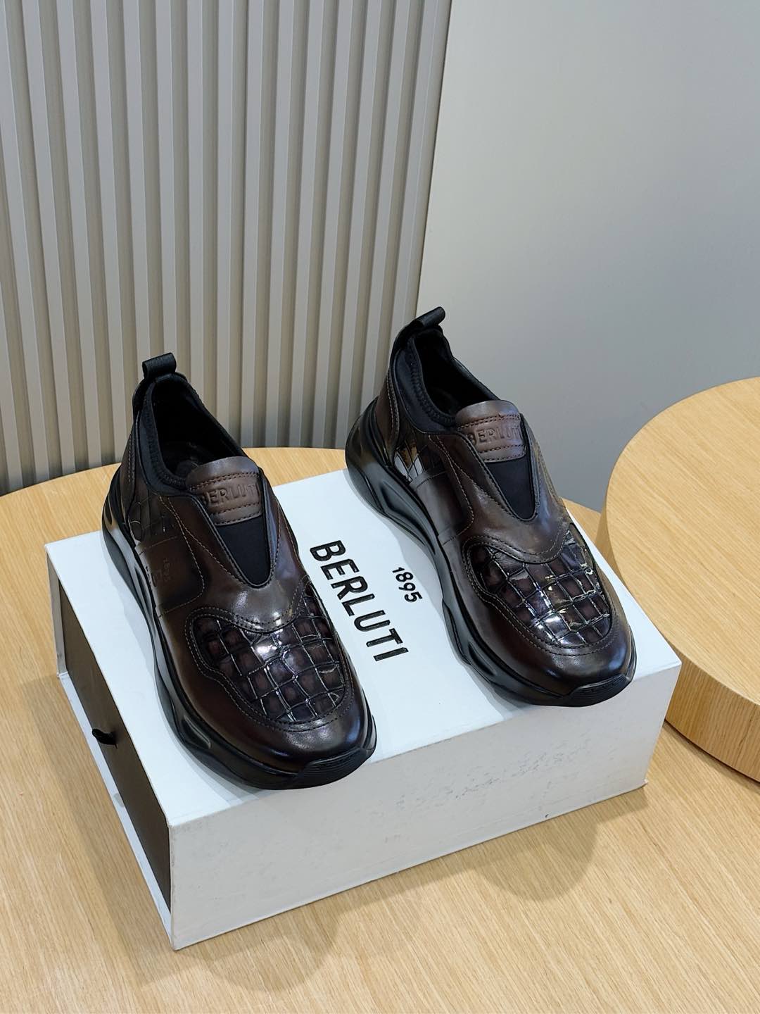 Calvin Klein Male Sneakers L-s