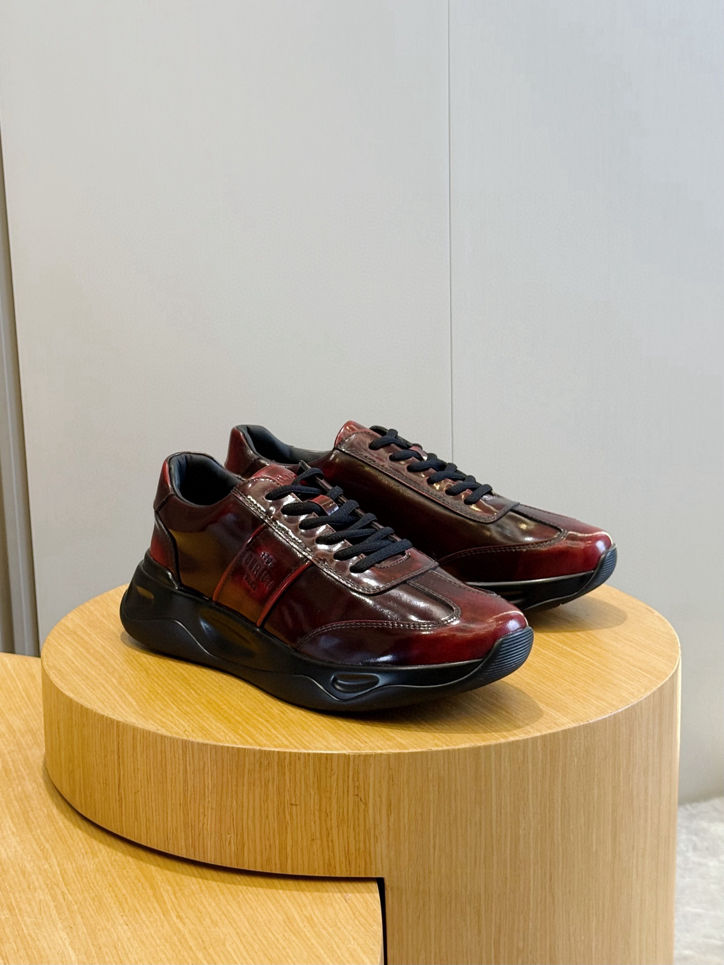 Calvin Klein Male Sneakers L-s