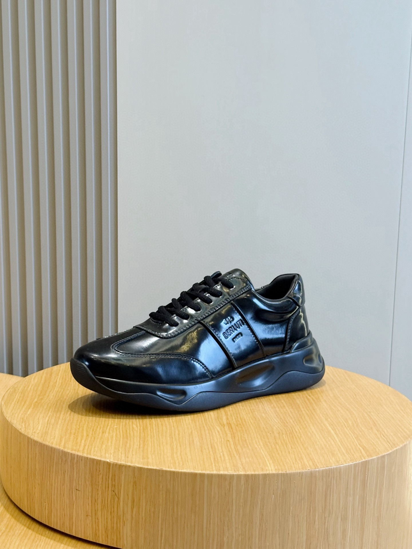 Calvin Klein Male Sneakers L-s