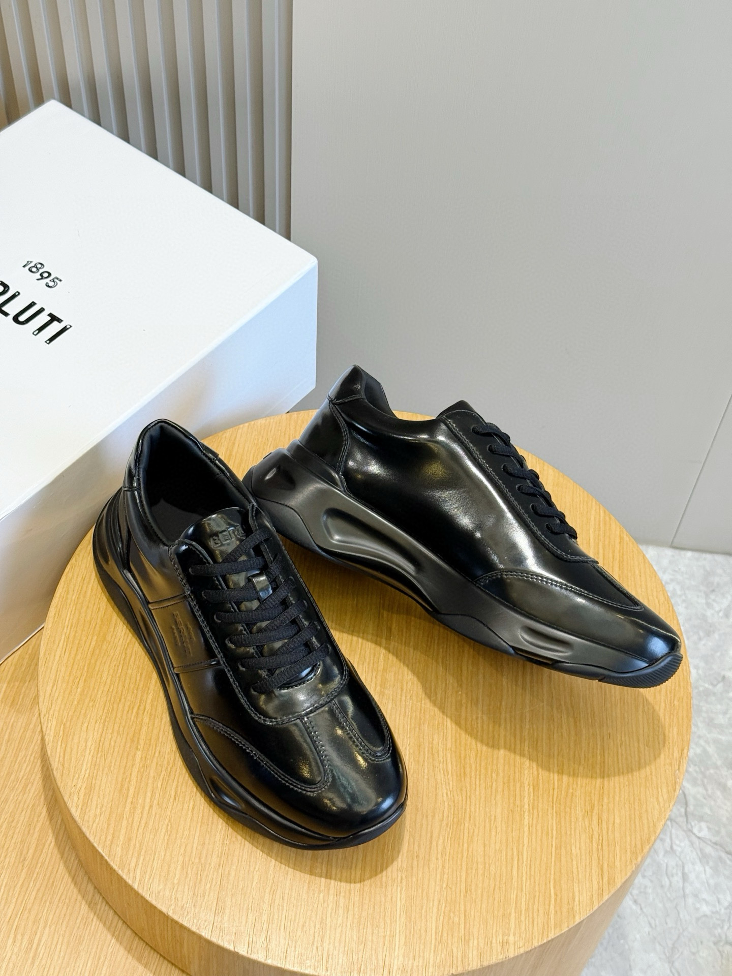 Calvin Klein Male Sneakers L-s