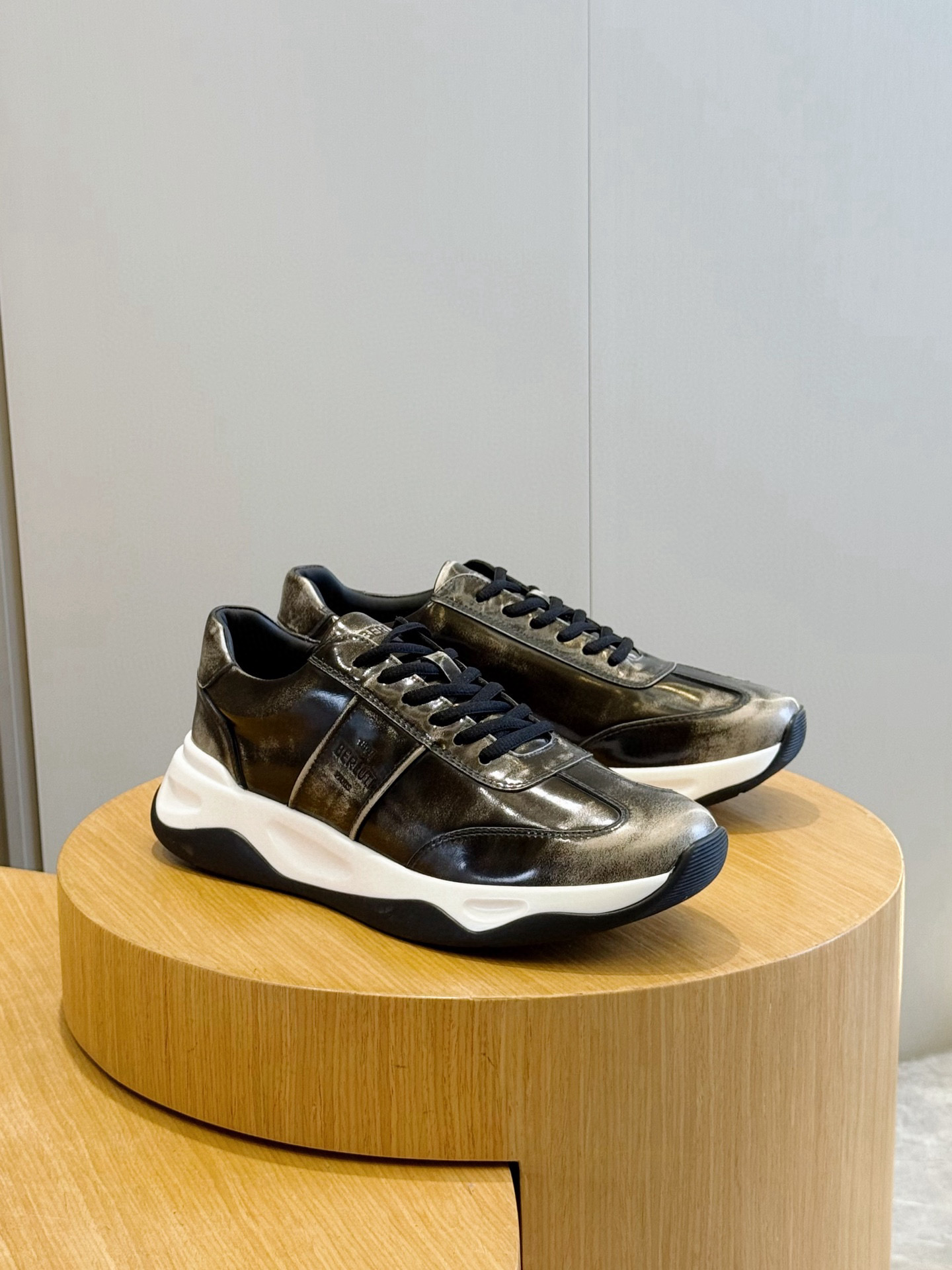 Calvin Klein Male Sneakers L-s