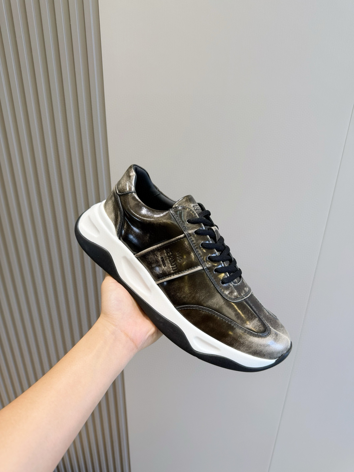 Calvin Klein Male Sneakers L-s