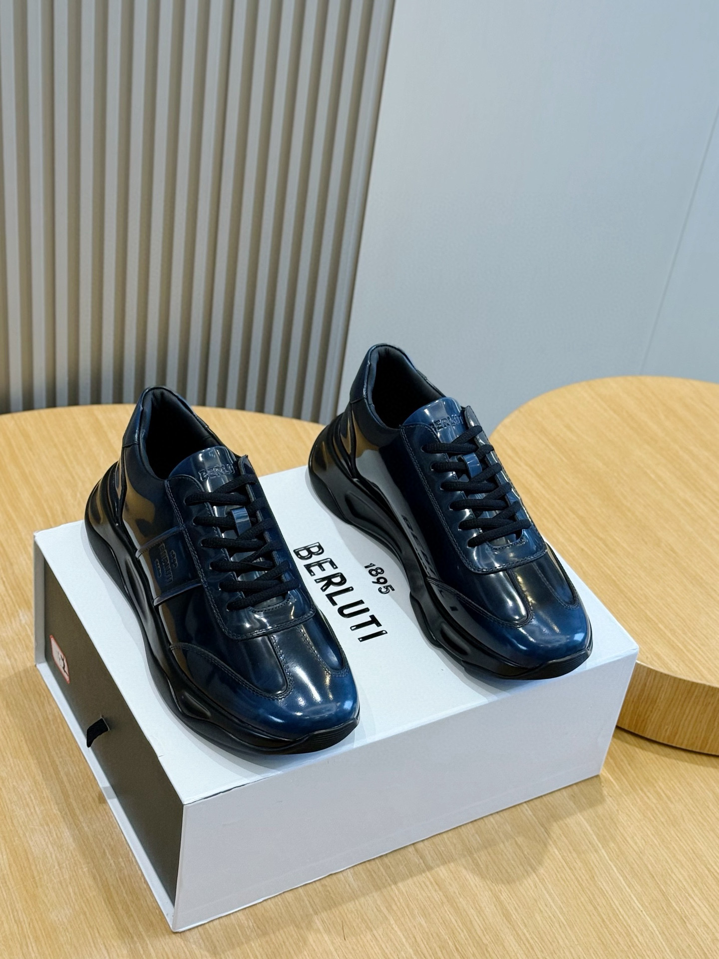 Calvin Klein Male Sneakers L-s