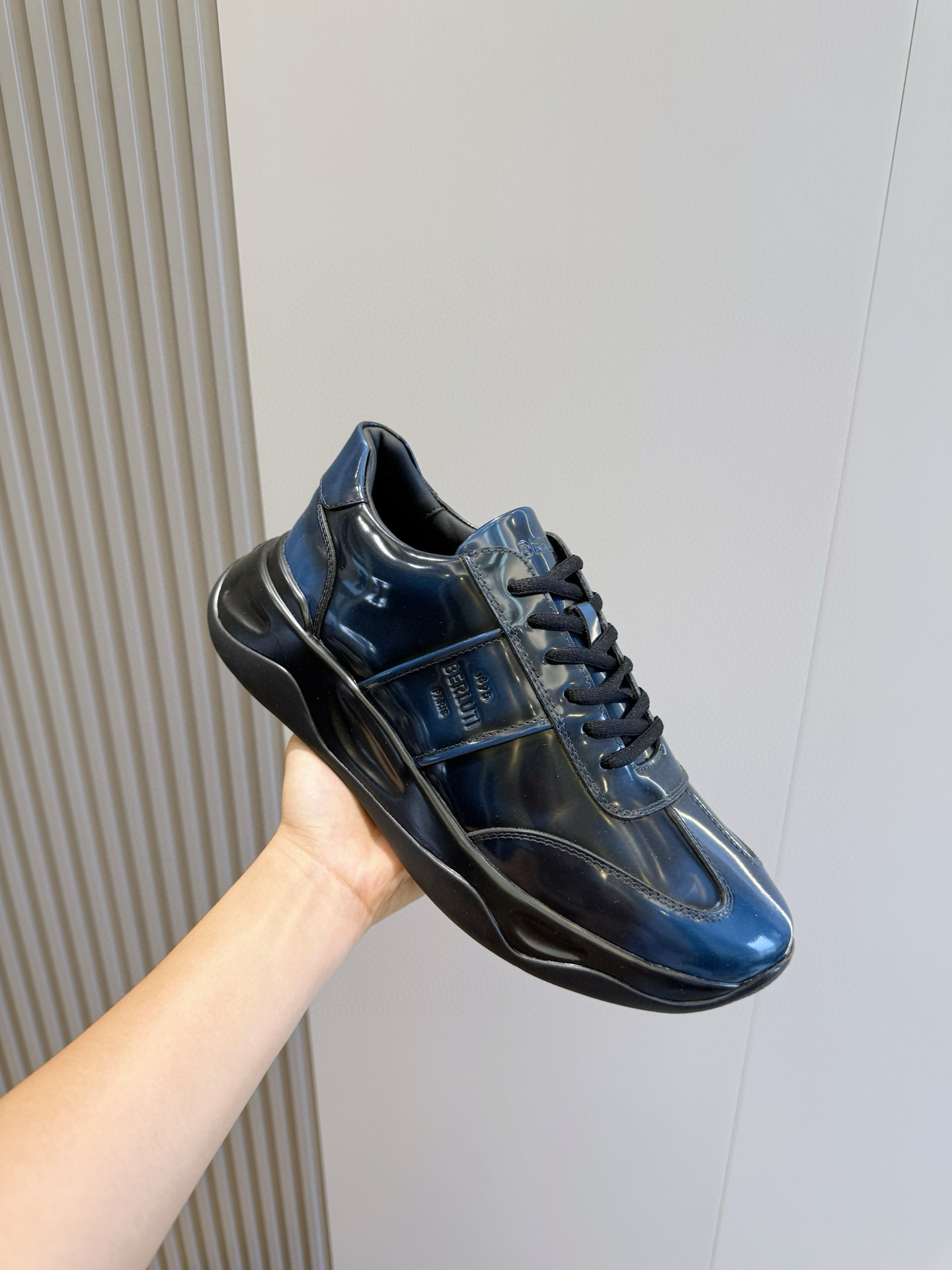 Calvin Klein Male Sneakers L-s