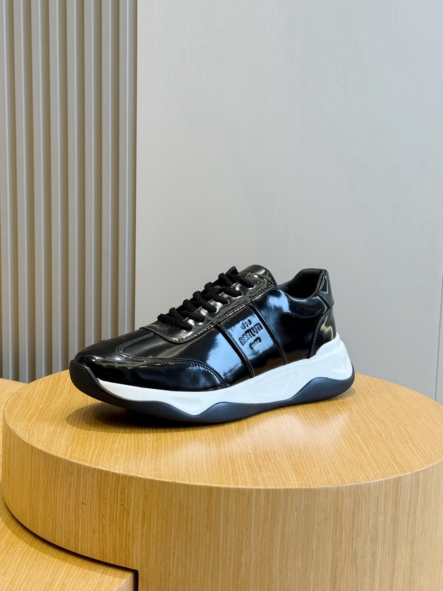 Calvin Klein Male Sneakers L-s