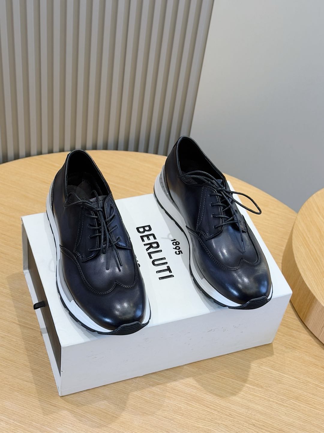 Calvin Klein Male Sneakers L-s