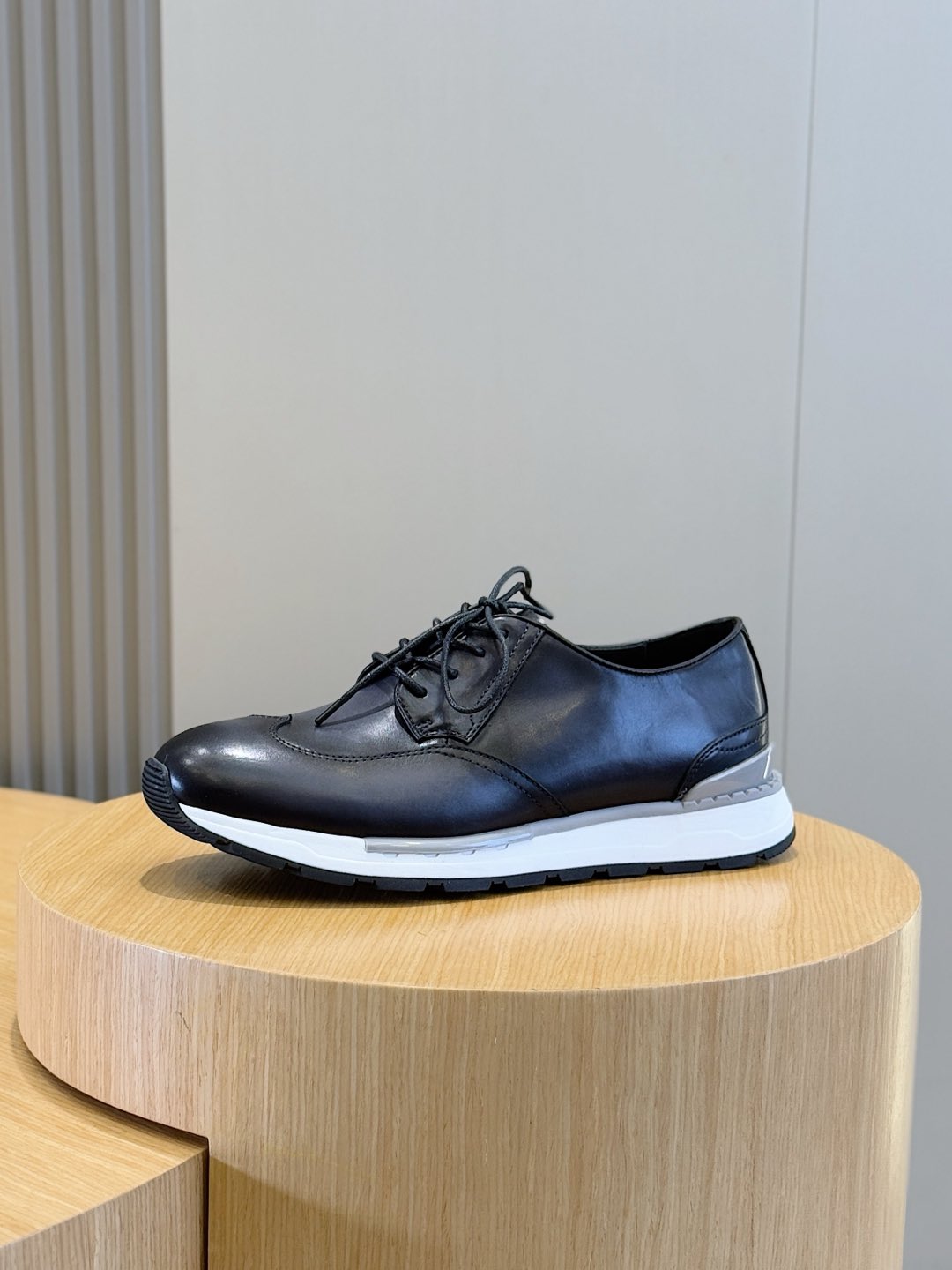 Calvin Klein Male Sneakers L-s