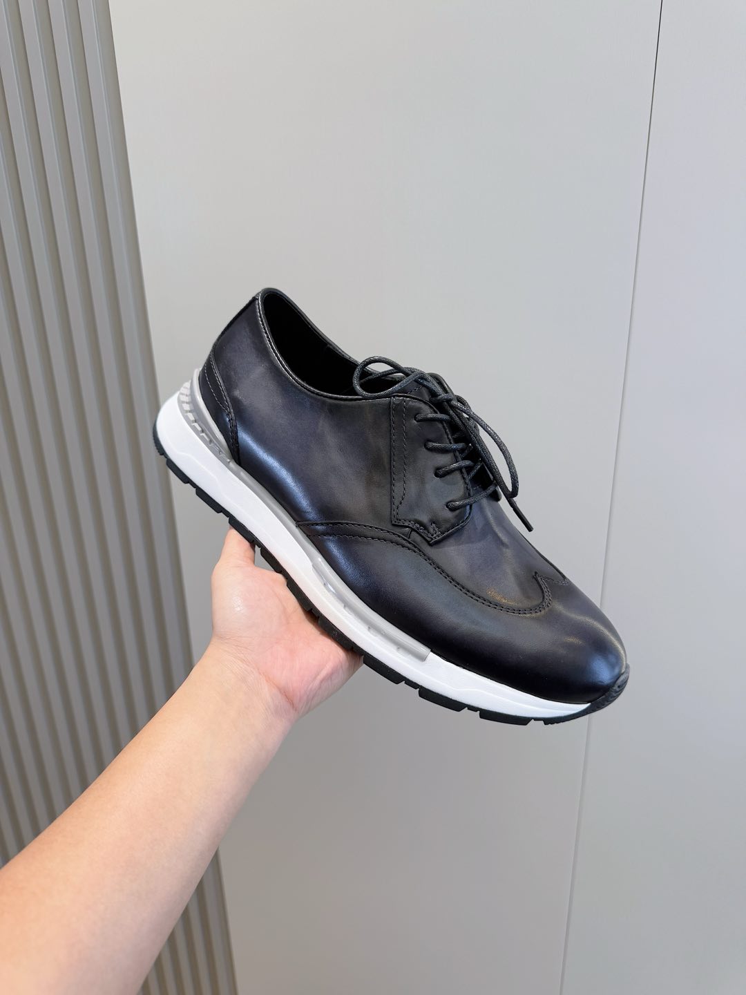 Calvin Klein Male Sneakers L-s