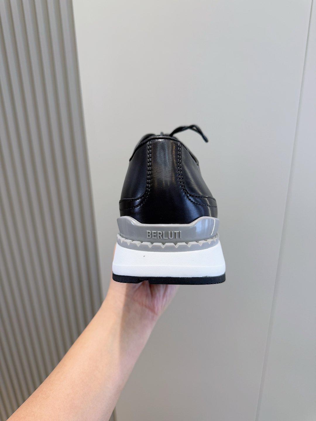 Calvin Klein Male Sneakers L-s