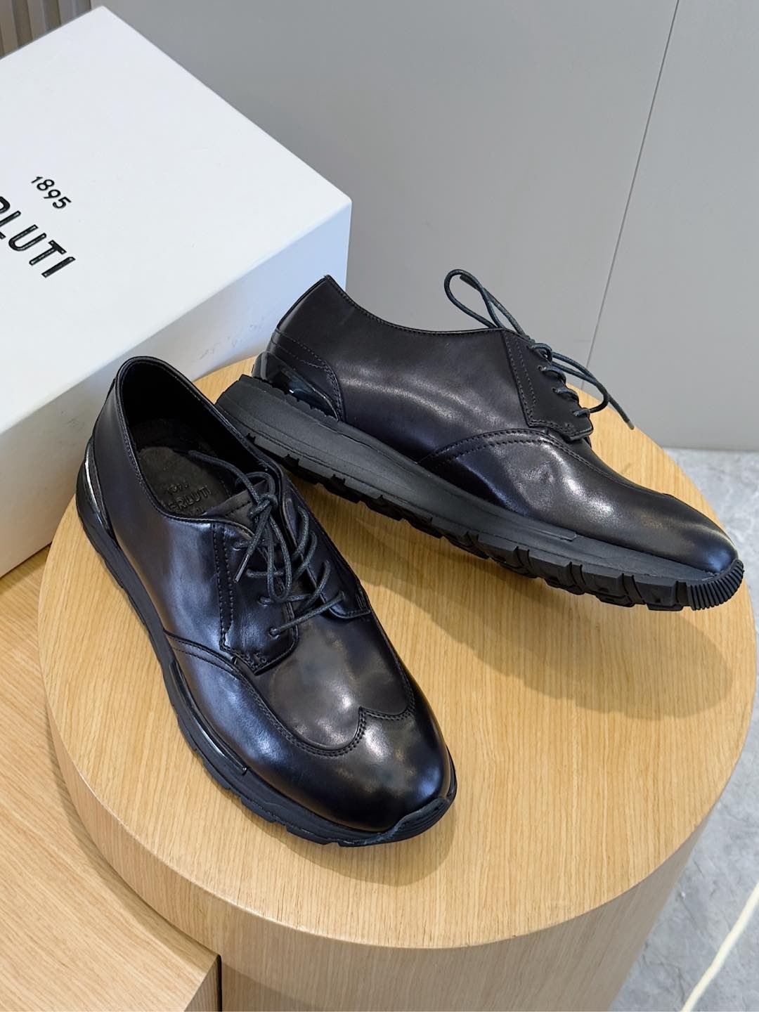 Calvin Klein Male Sneakers L-s