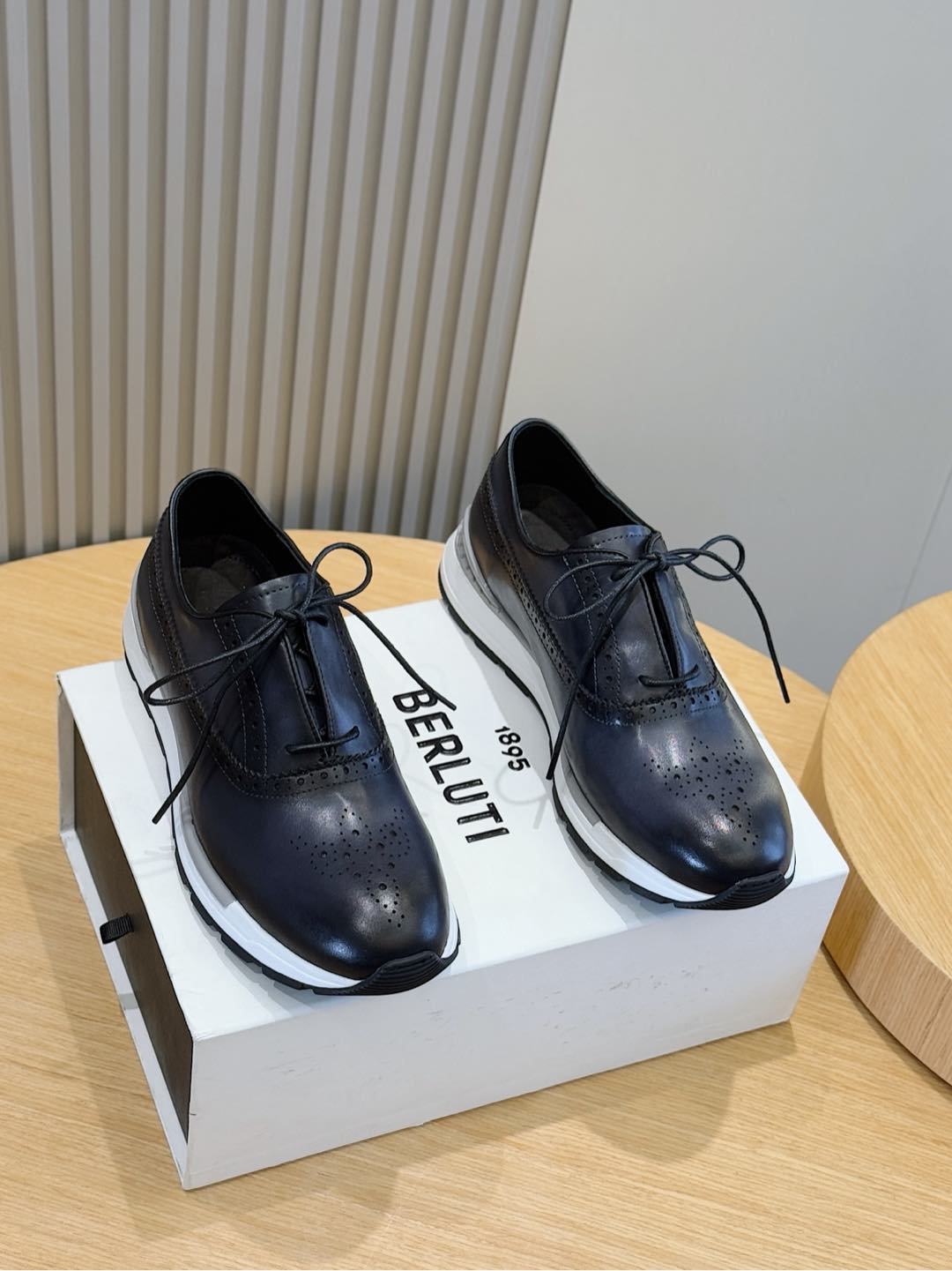 Calvin Klein Male Sneakers L-s