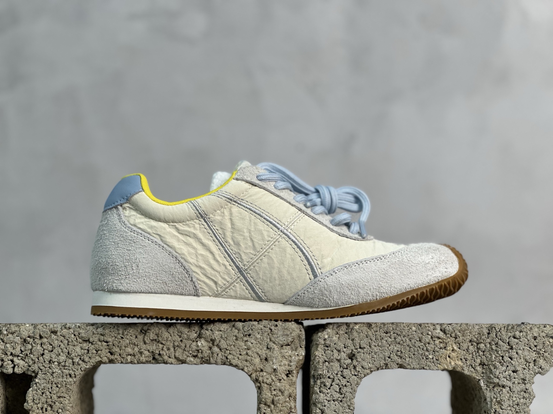 Female Basic Shoes M