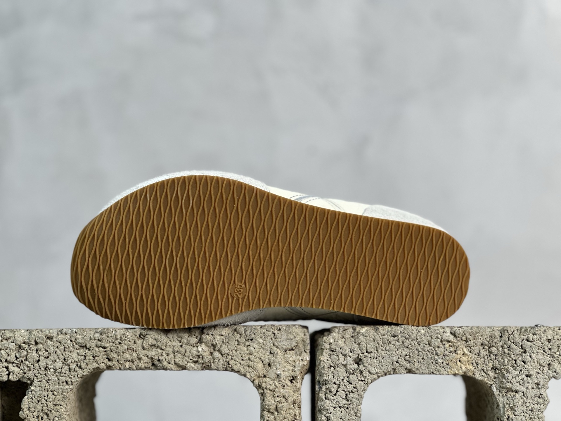 Female Basic Shoes M