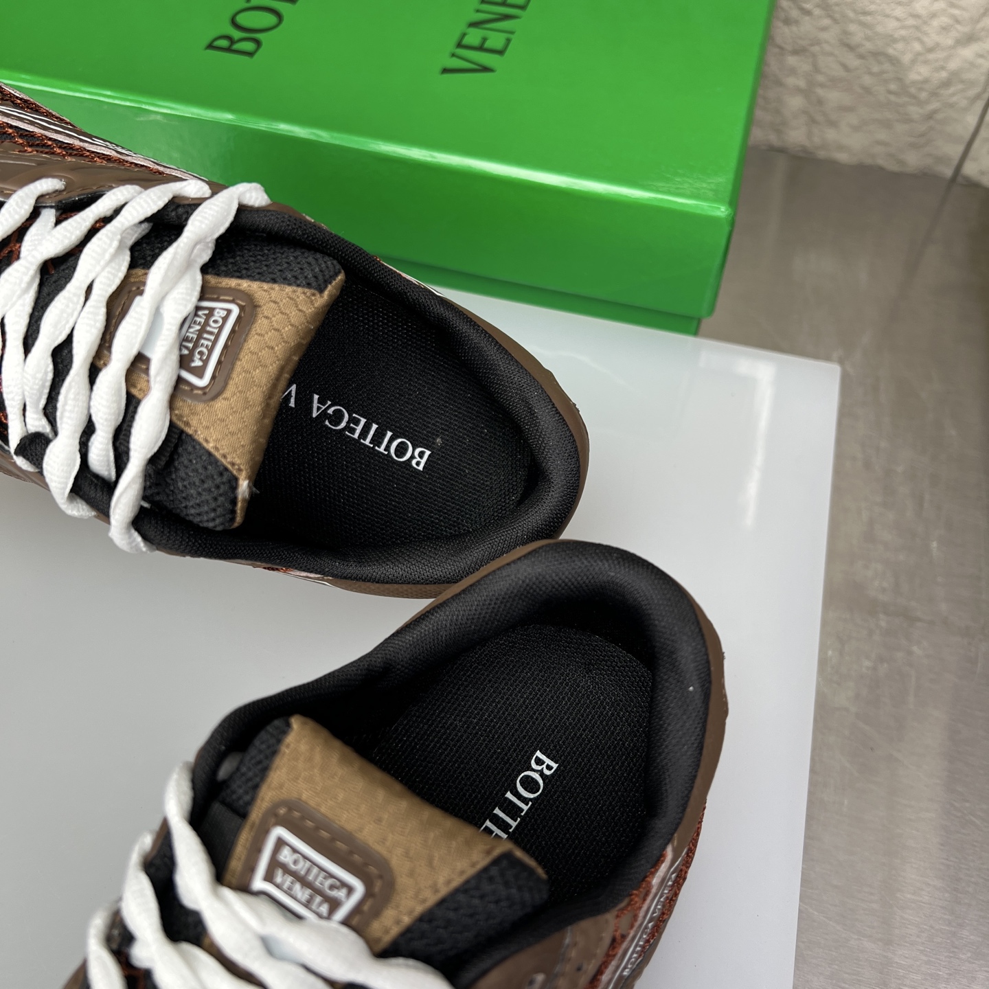 Bottega Veneta Couple Sneakers