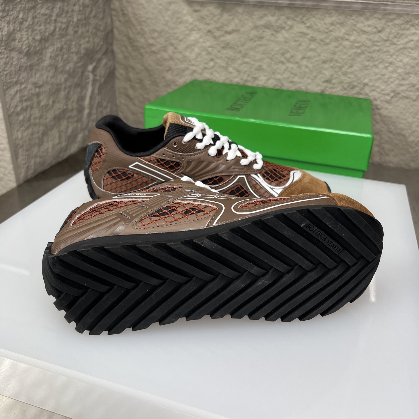 Bottega Veneta Couple Sneakers