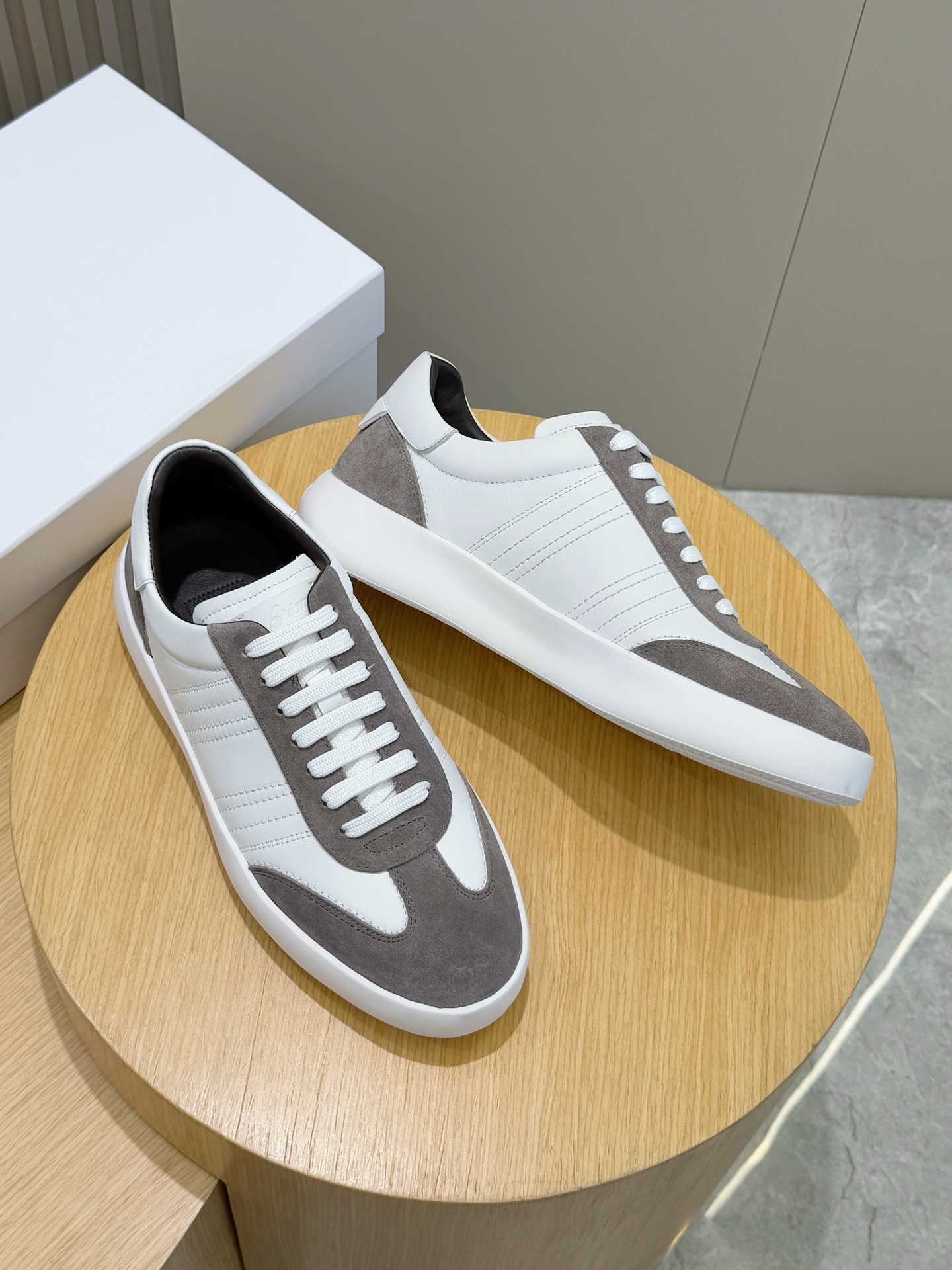 Male Sneakers M-s