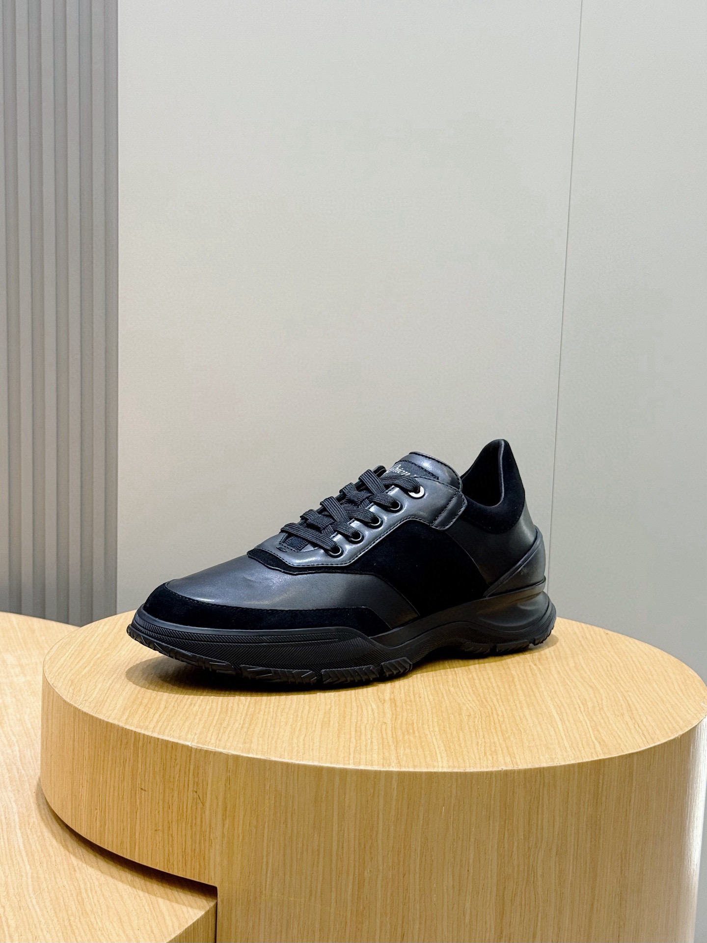 Male Sneakers M-s