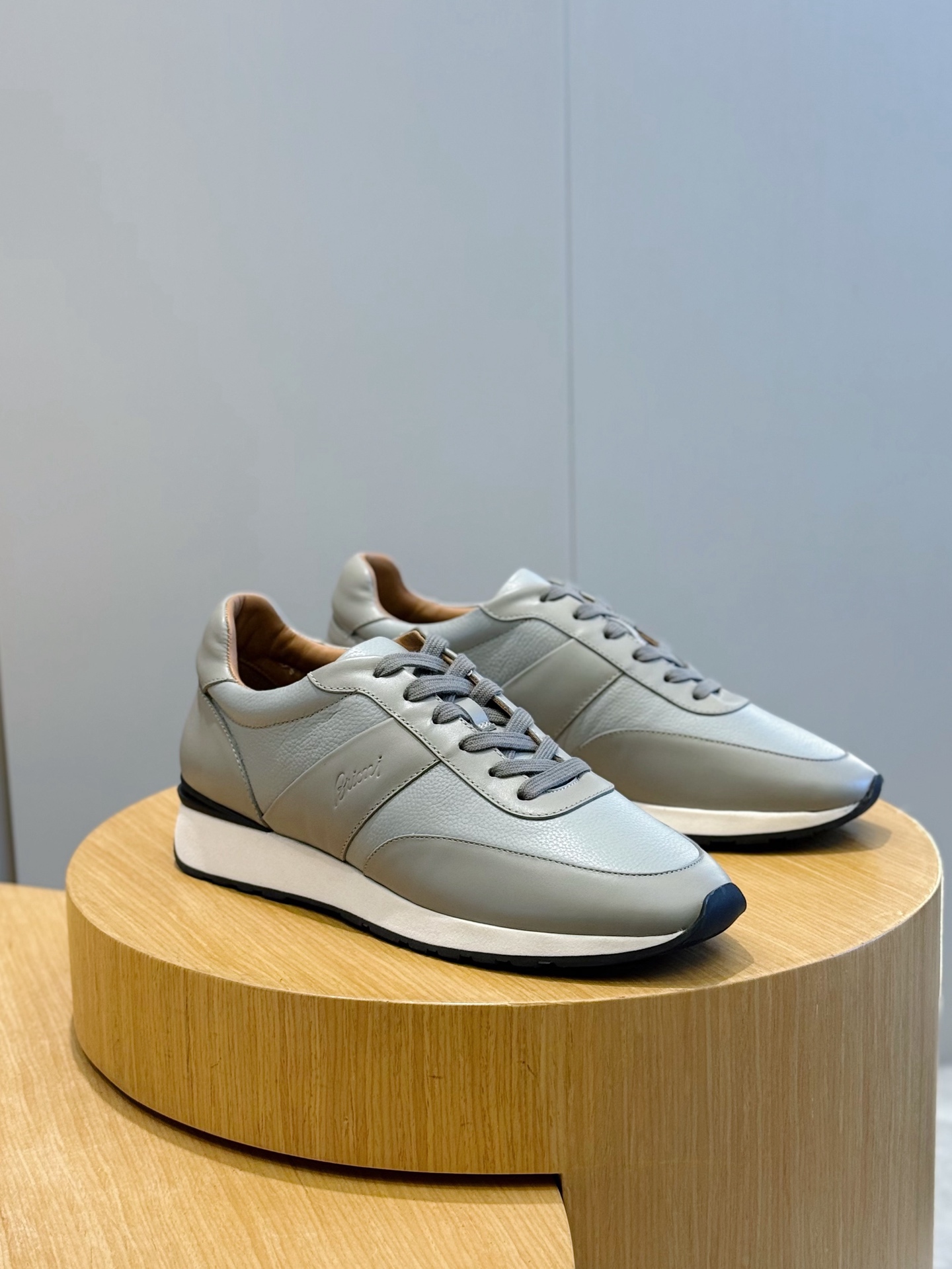 Male Sneakers M-s