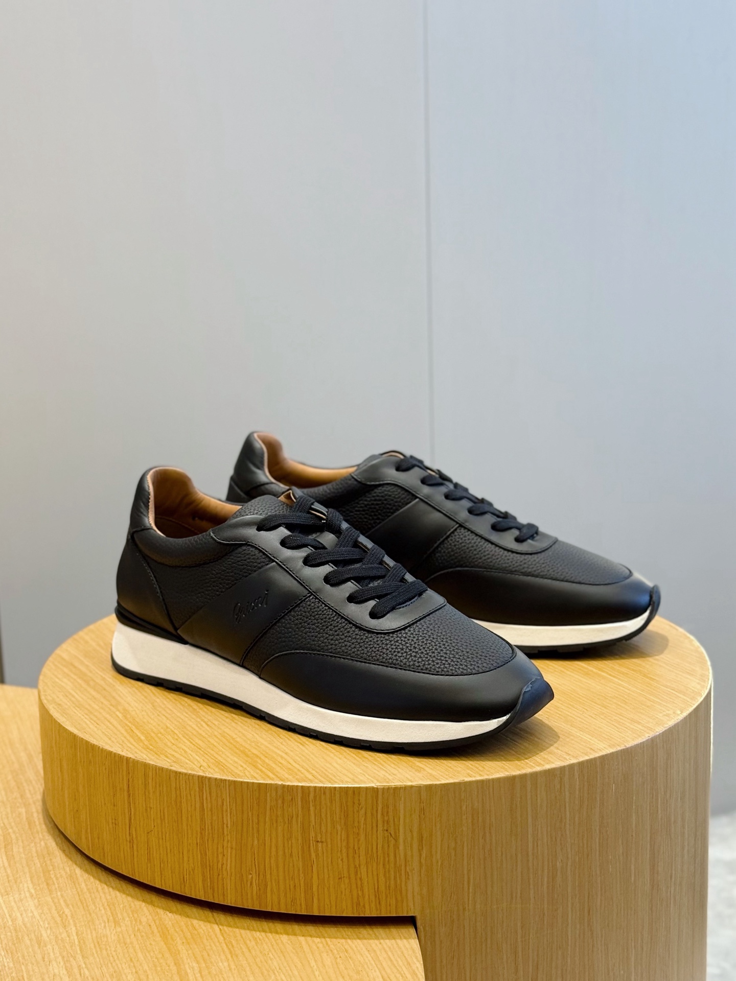 Male Sneakers M-s