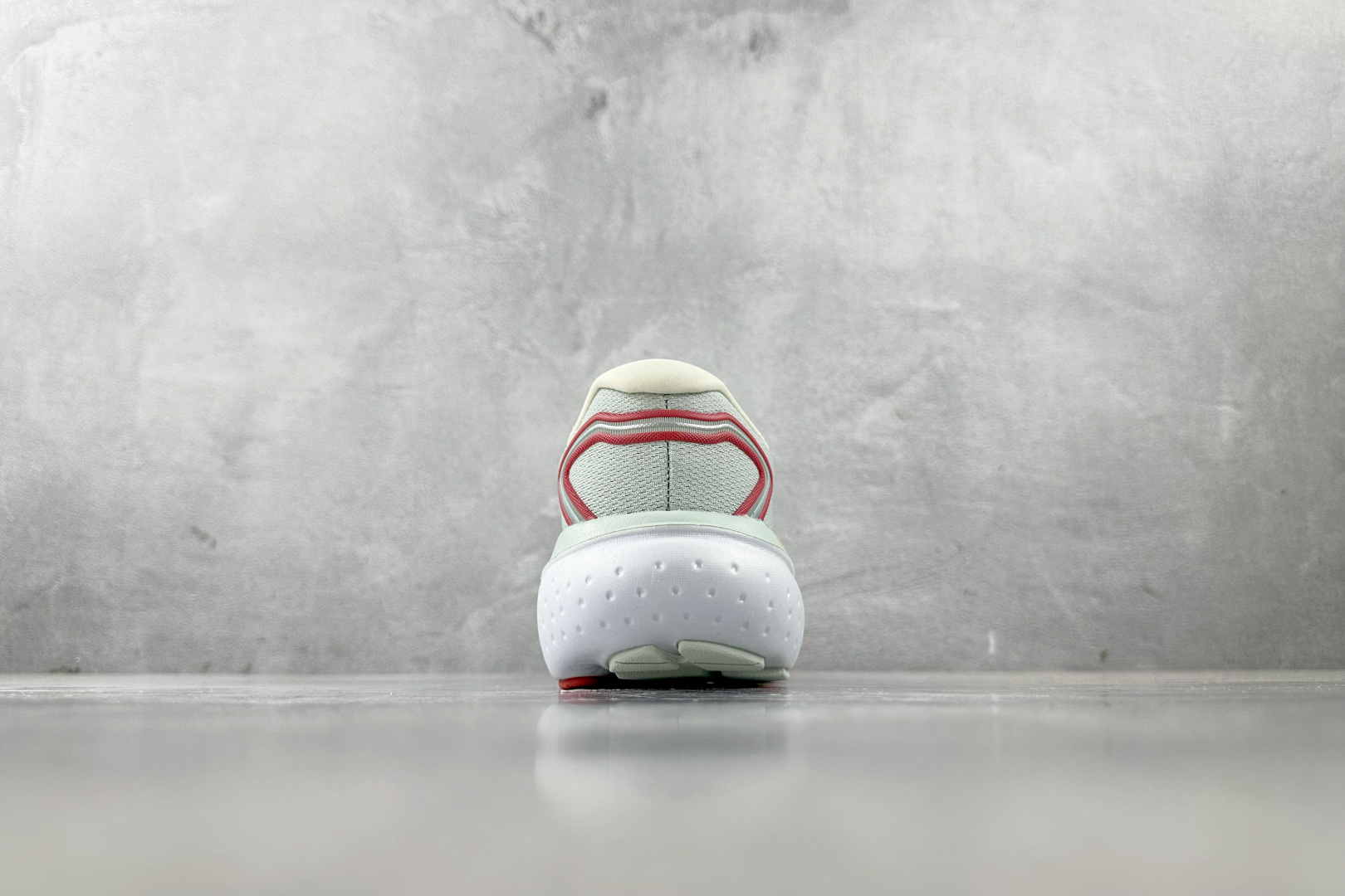 Brooks Basic Shoes White L-s