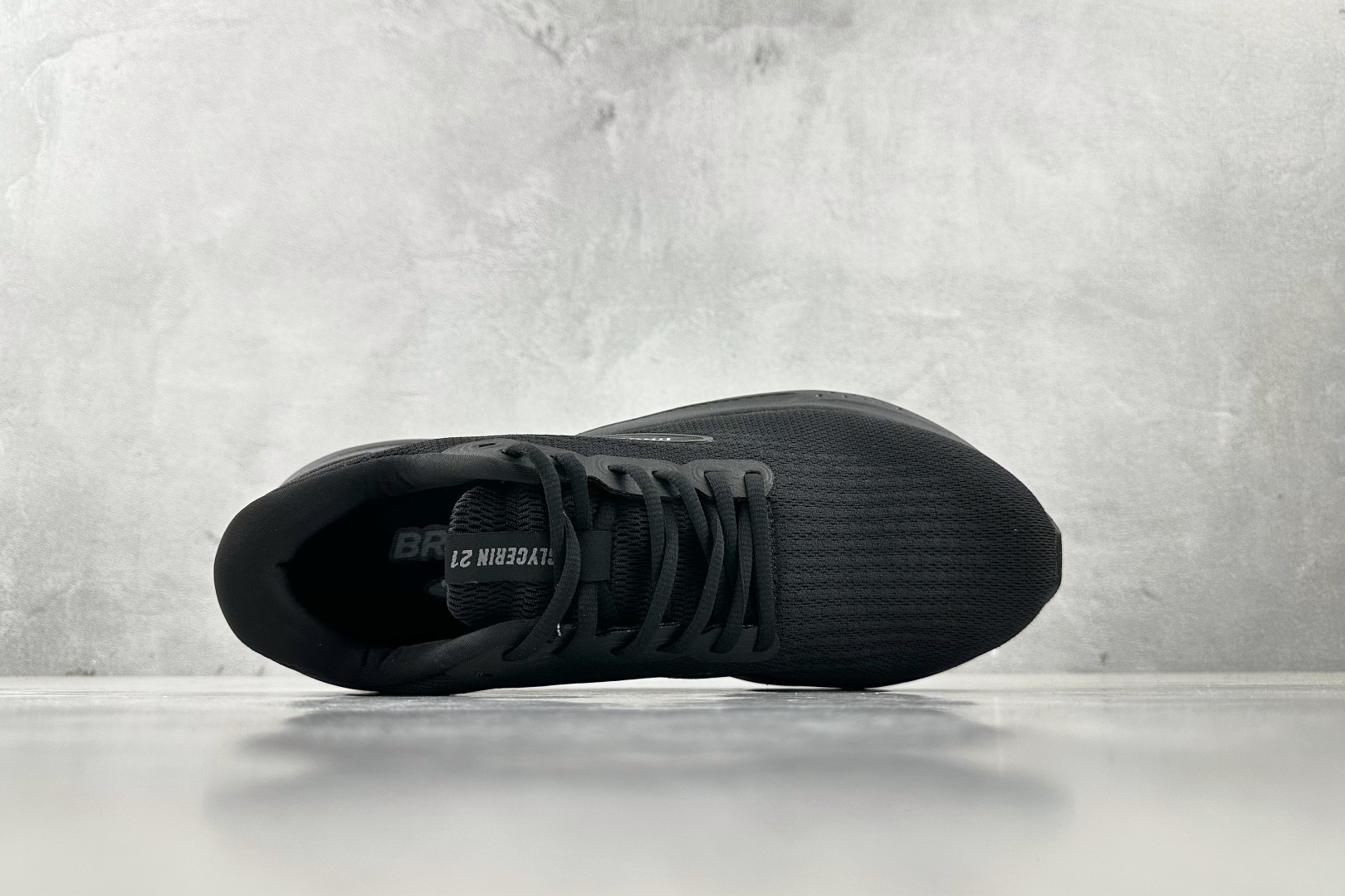 Brooks Basic Shoes White L-s