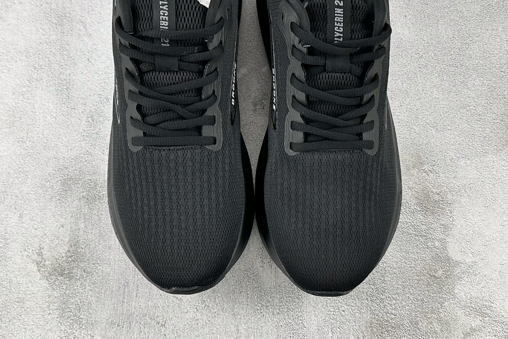 Brooks Basic Shoes White L-s