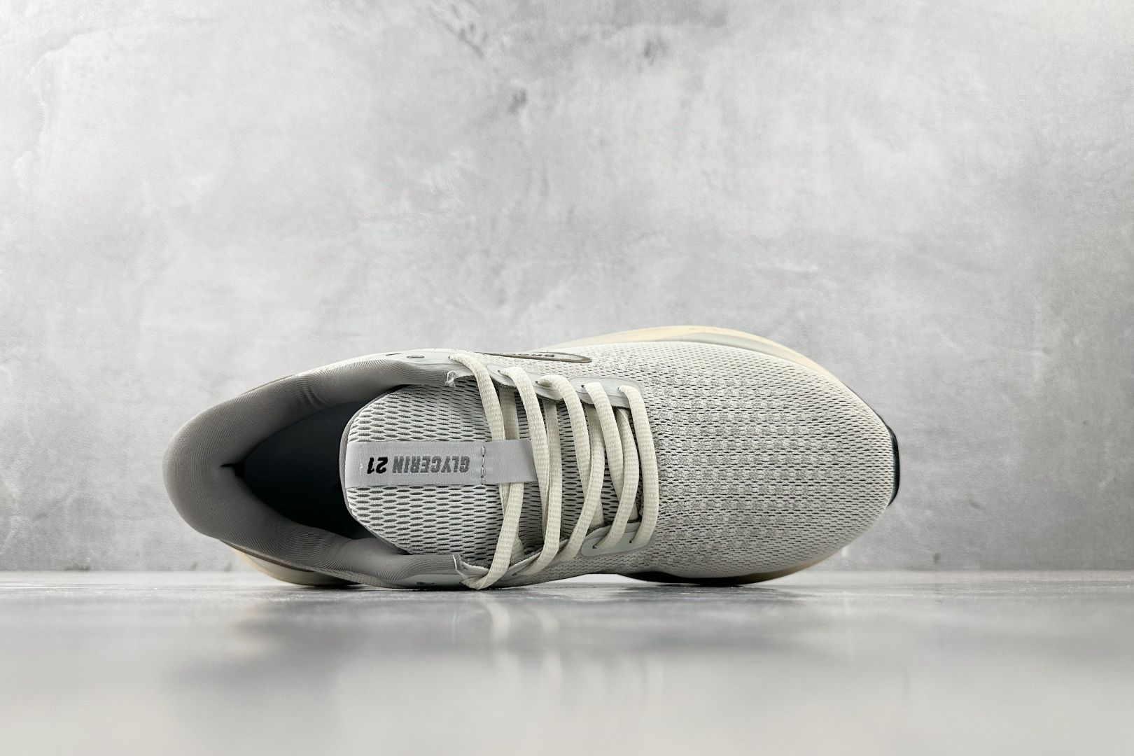 Brooks Basic Shoes White L-s