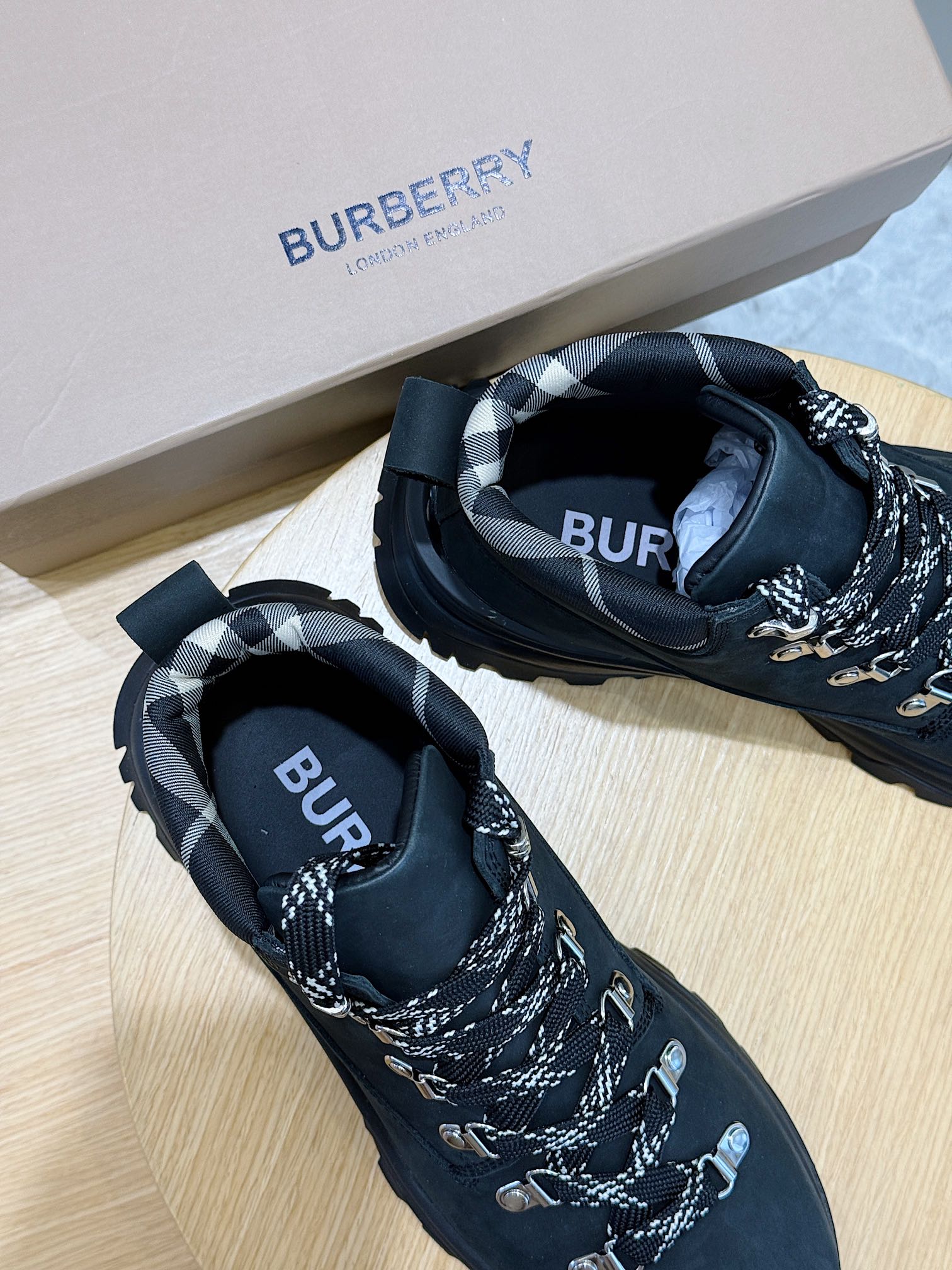 Burberry Male Sneakers S