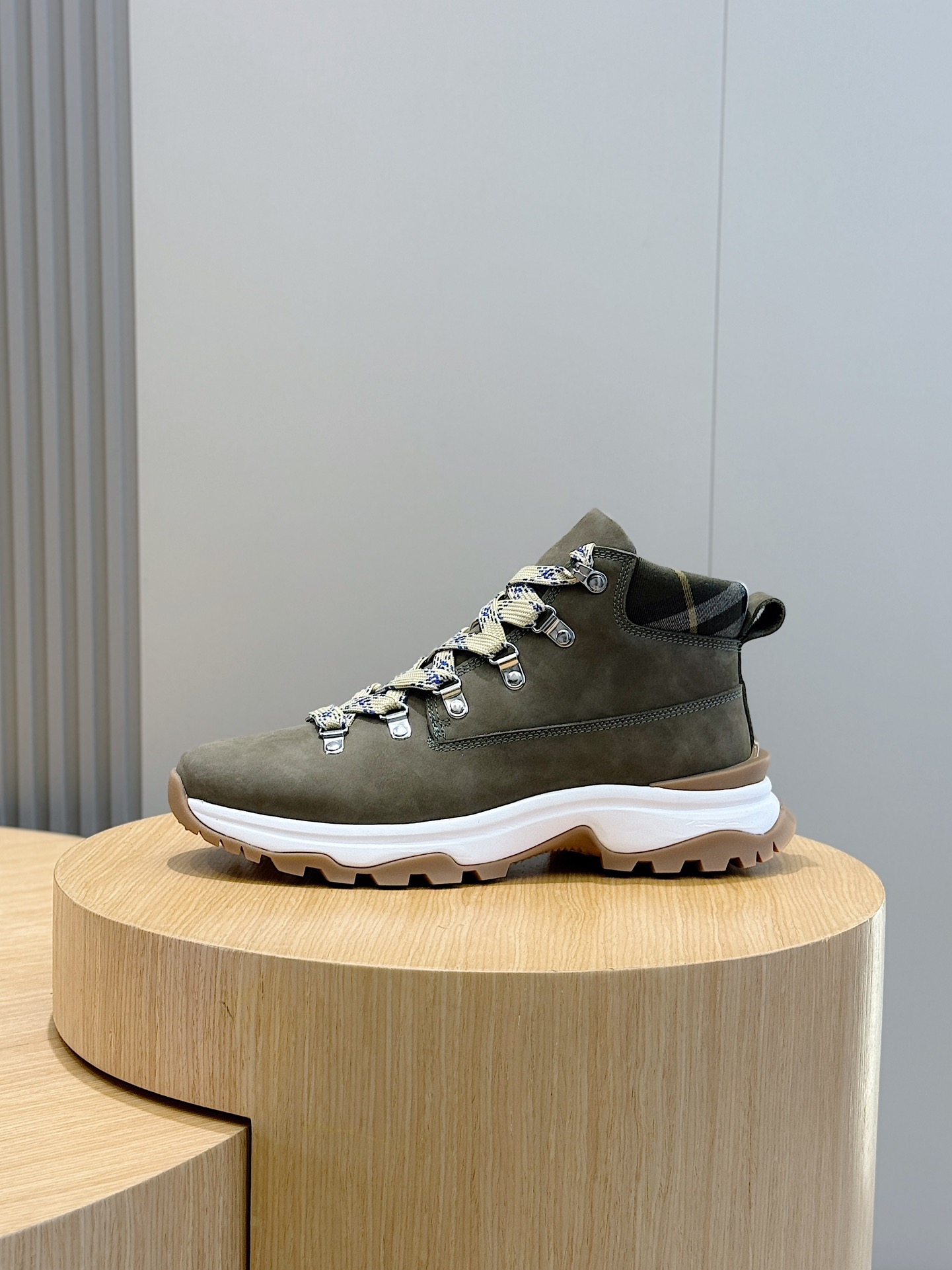 Burberry Male Sneakers S