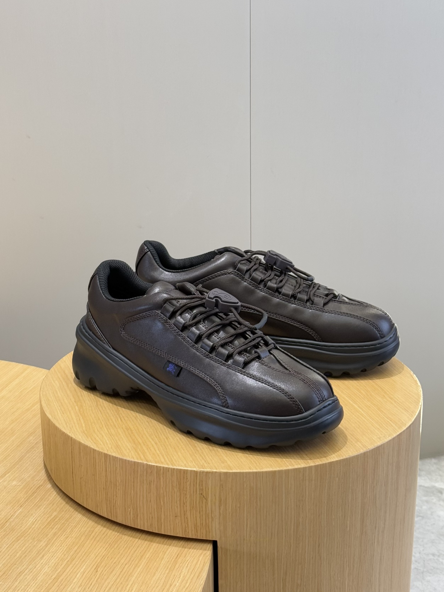 Burberry Male Sneakers Breathable S
