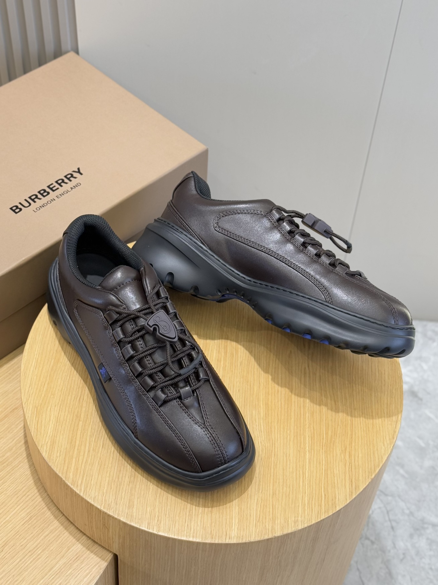 Burberry Male Sneakers Breathable S