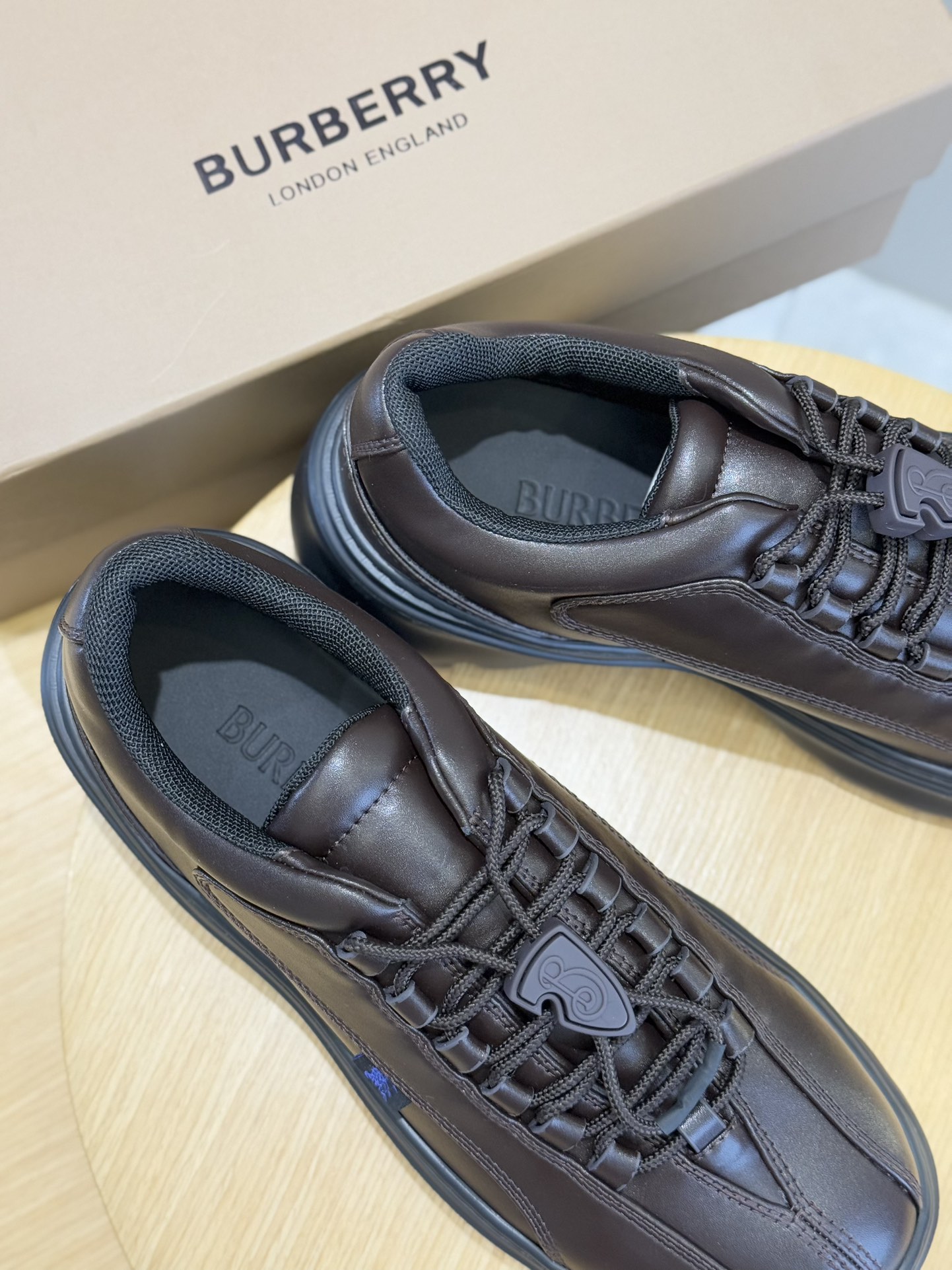 Burberry Male Sneakers Breathable S