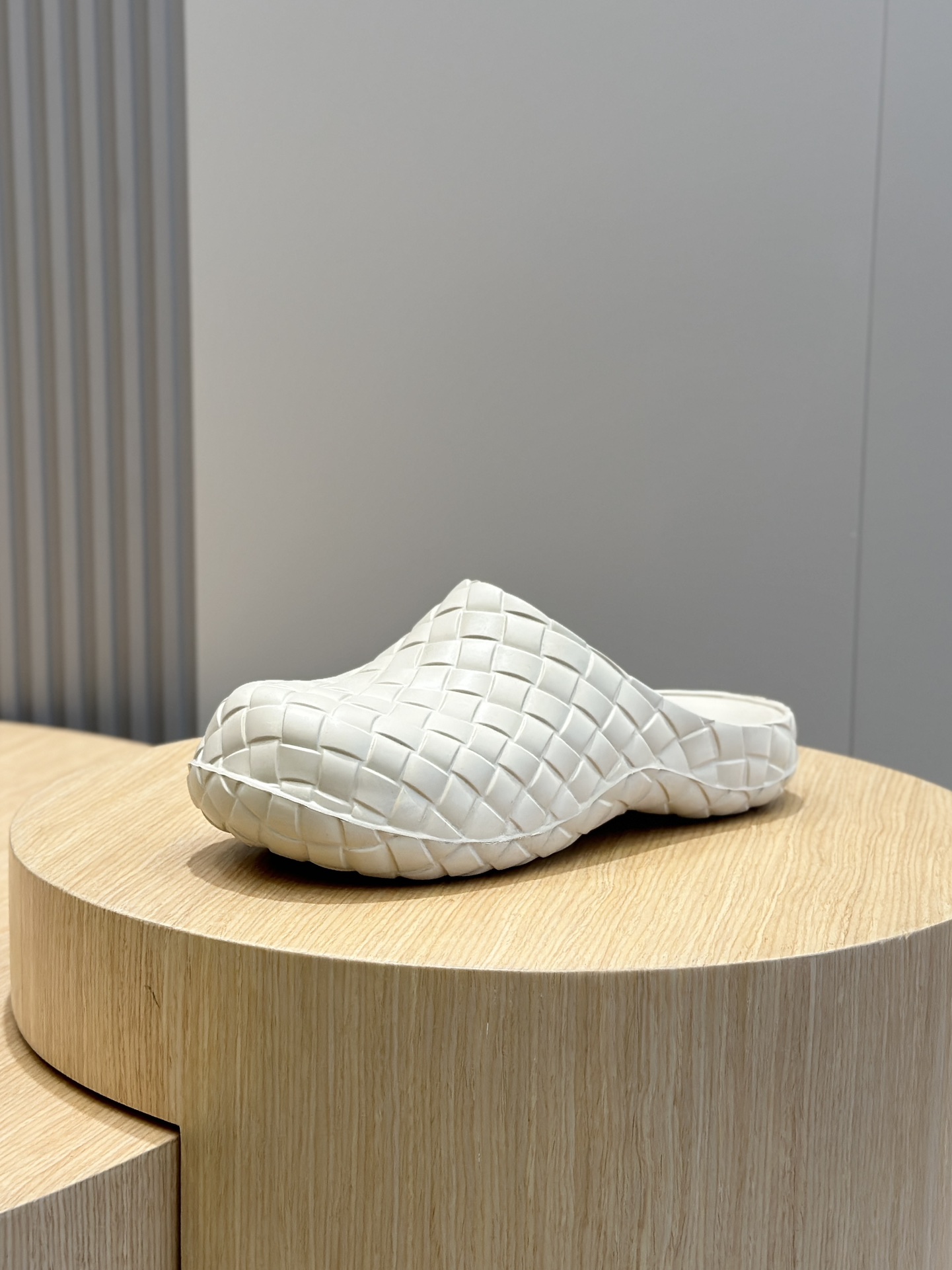 Bottega Veneta Male Sandals S