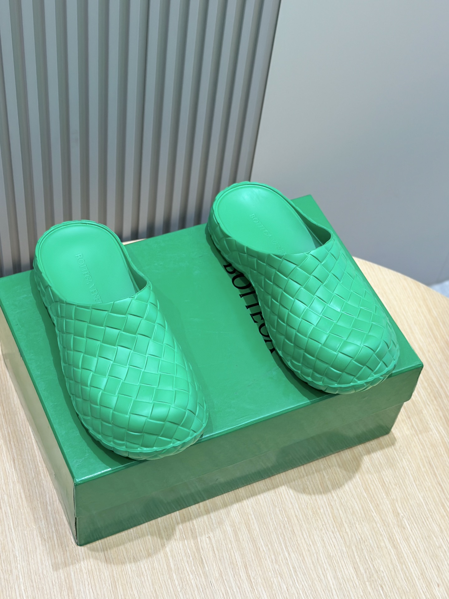 Bottega Veneta Male Sandals S