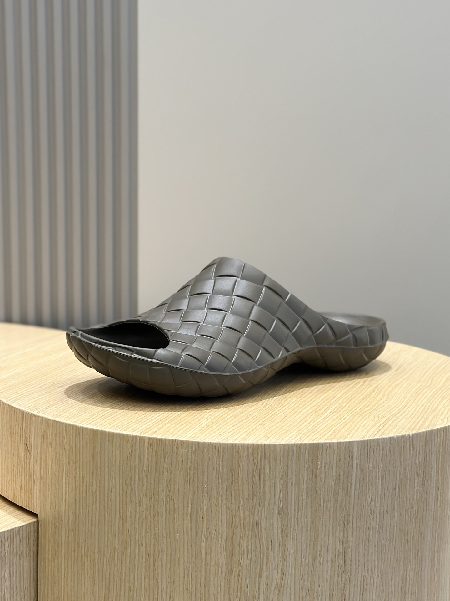 Bottega Veneta Male Sandals S